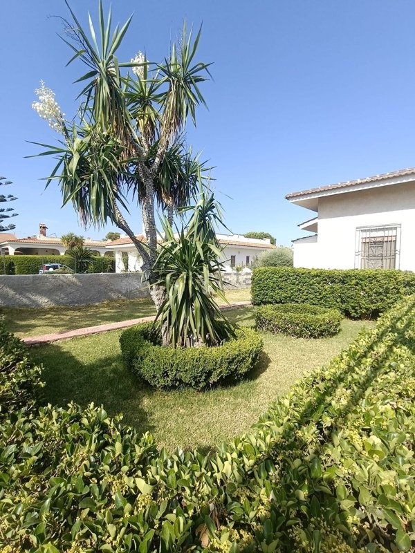 casa indipendente in vendita a Siracusa in zona Arenella
