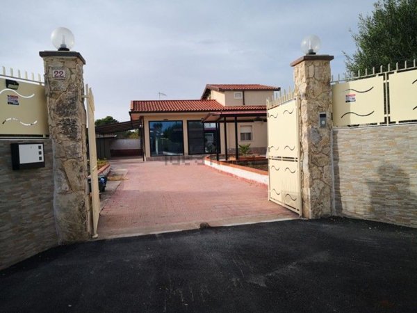 casa indipendente in vendita a Siracusa in zona Isola / Plemmirio