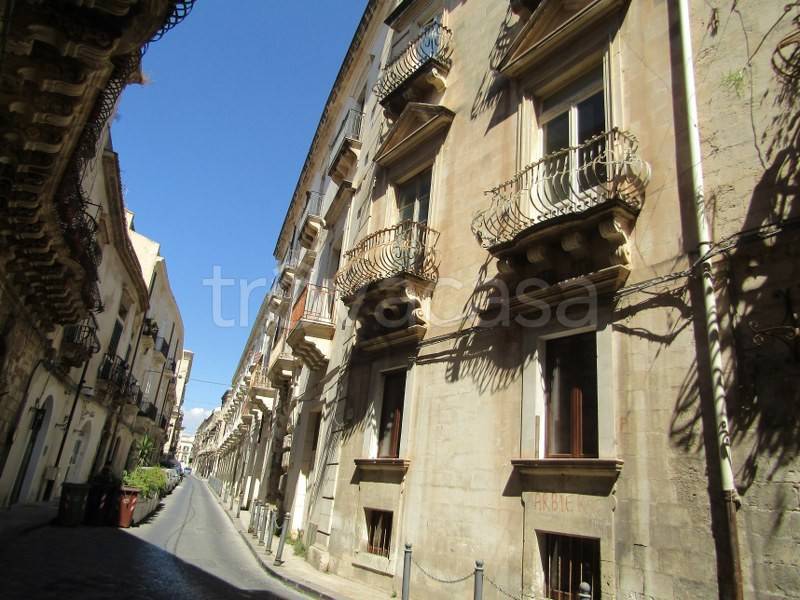 appartamento in vendita a Siracusa in zona Isola Ortigia