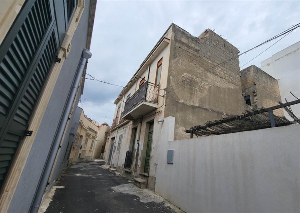 casa indipendente in vendita a Siracusa in zona Borgata