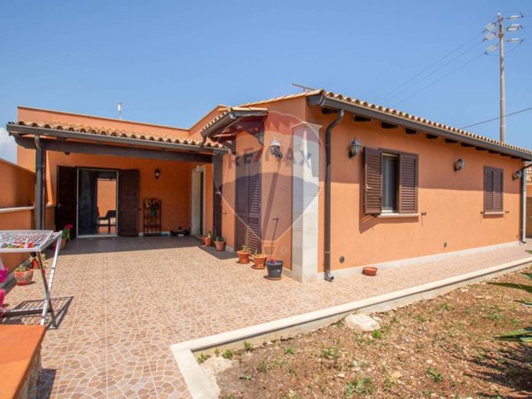 casa indipendente in vendita a Siracusa in zona Isola / Plemmirio