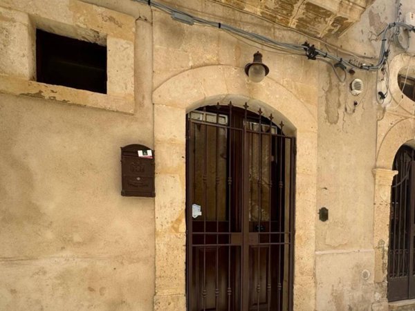 appartamento in vendita a Siracusa in zona Isola Ortigia