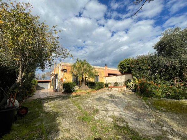 casa indipendente in vendita a Siracusa in zona Scala Greca