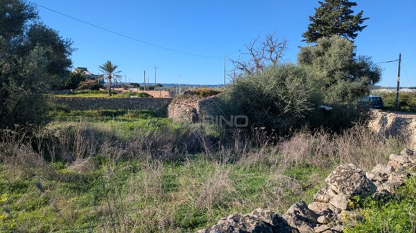 terreno agricolo in vendita a Siracusa