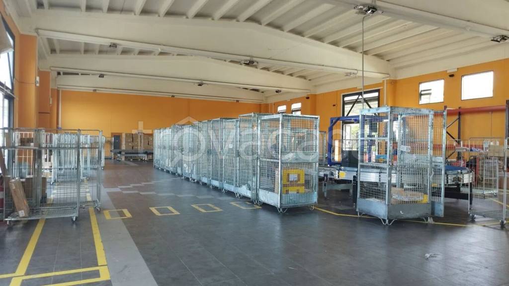 locale commerciale in vendita a Siracusa in zona Belvedere