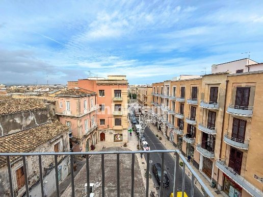 appartamento in vendita a Siracusa in zona Isola Ortigia