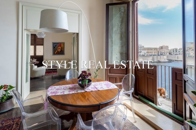 appartamento in vendita a Siracusa in zona Isola Ortigia