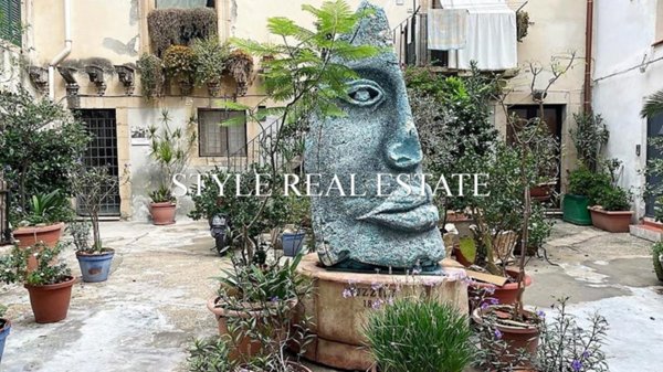 appartamento in vendita a Siracusa in zona Isola Ortigia