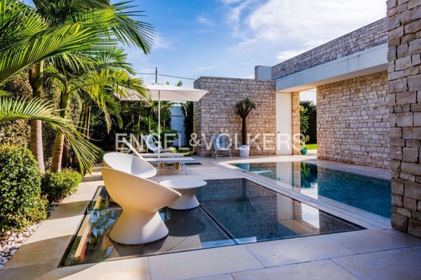 casa indipendente in vendita a Siracusa in zona Fontane Bianche