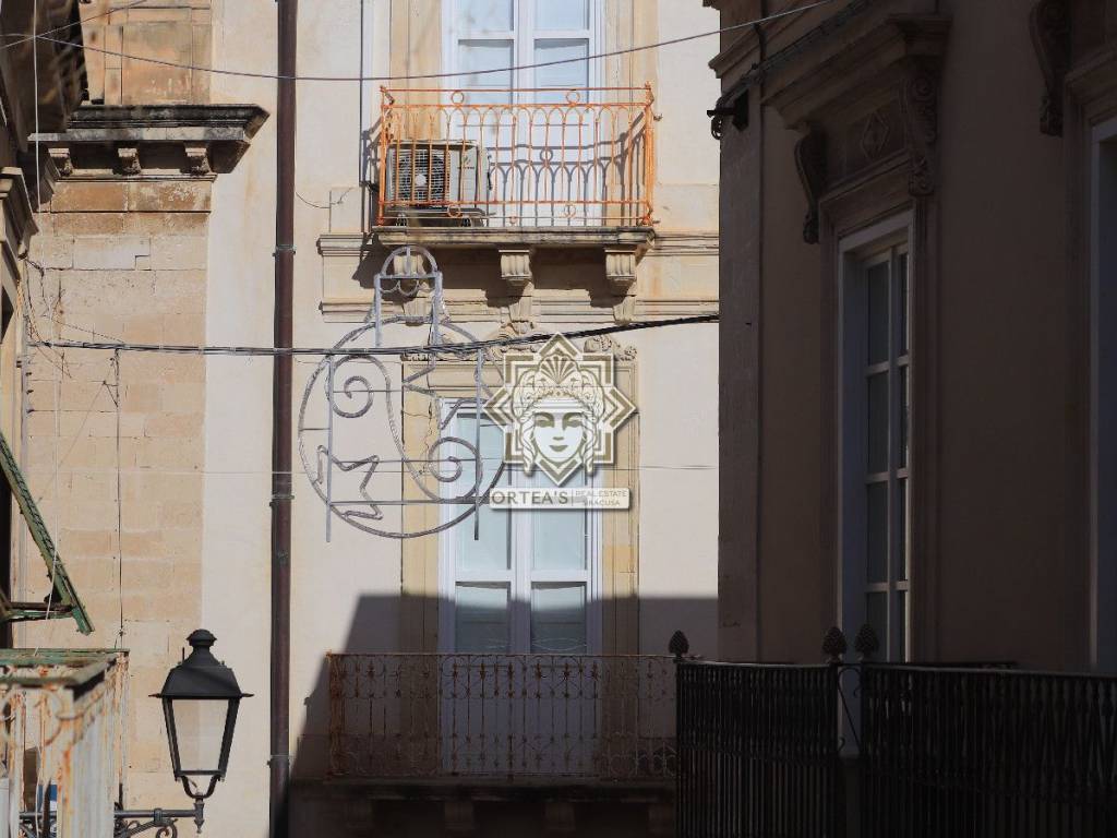appartamento in vendita a Siracusa in zona Isola Ortigia