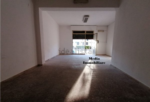 locale di sgombero in vendita a Siracusa