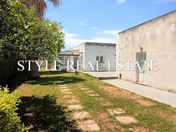 casa indipendente in vendita a Siracusa in zona Isola / Plemmirio