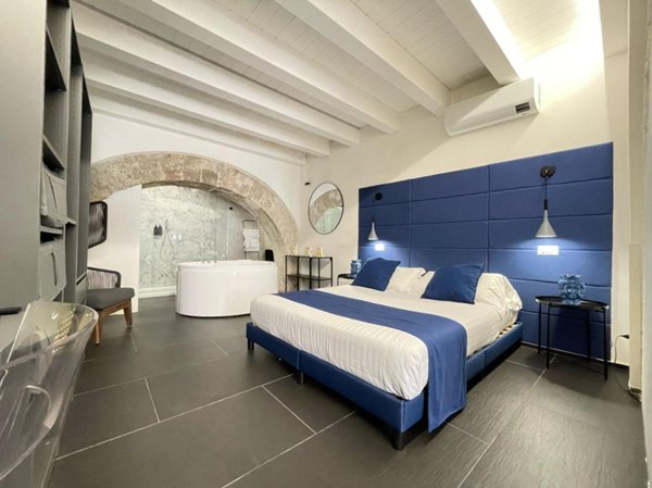 appartamento in vendita a Siracusa in zona Isola Ortigia