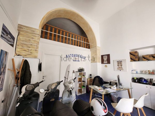 negozio in vendita a Siracusa in zona Centro Città