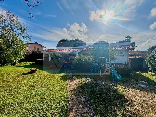 casa indipendente in vendita a Siracusa in zona Centro Città