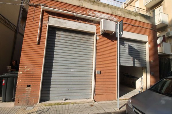 locale commerciale in vendita a Siracusa