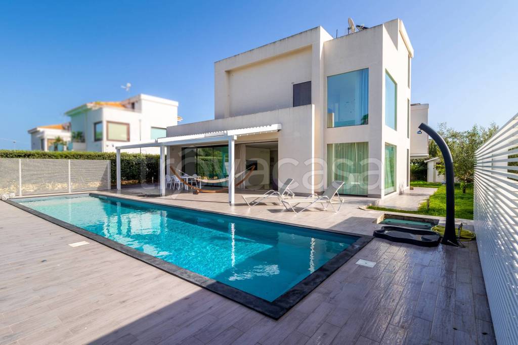 casa indipendente in vendita a Siracusa in zona Isola / Plemmirio