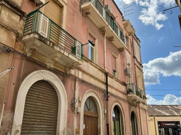 appartamento in vendita a Siracusa in zona Isola Ortigia
