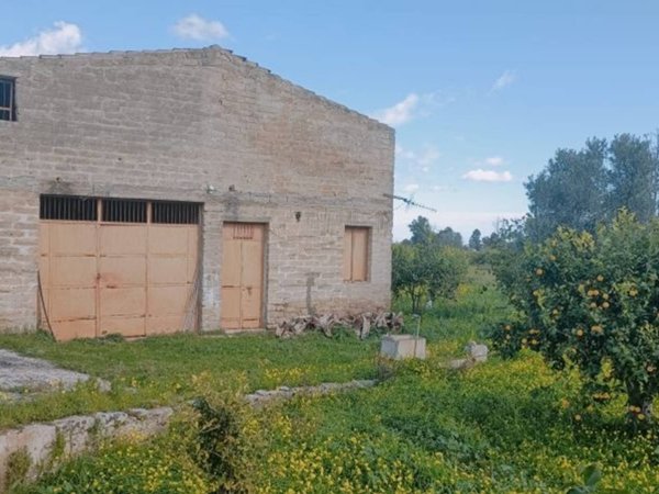 terreno edificabile in vendita a Siracusa in zona Isola Ortigia