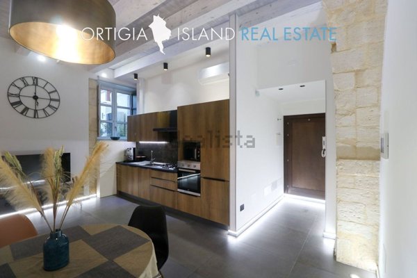 appartamento in vendita a Siracusa in zona Isola / Plemmirio