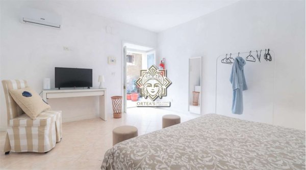 casa indipendente in vendita a Siracusa in zona Isola Ortigia