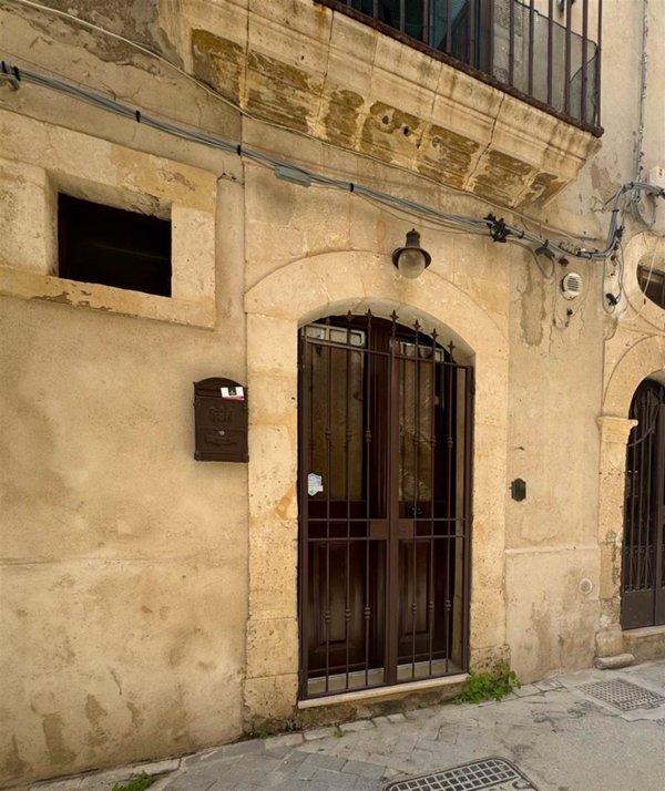 appartamento in vendita a Siracusa in zona Isola Ortigia