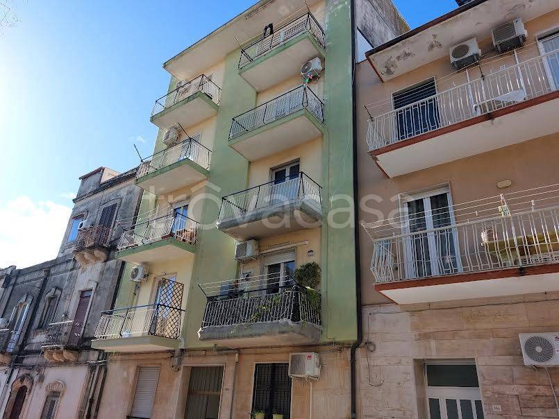 appartamento in vendita a Siracusa in zona Borgata