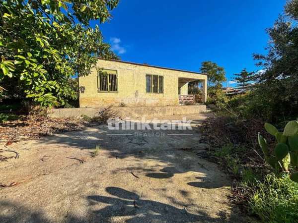 casa indipendente in vendita a Siracusa in zona Belvedere