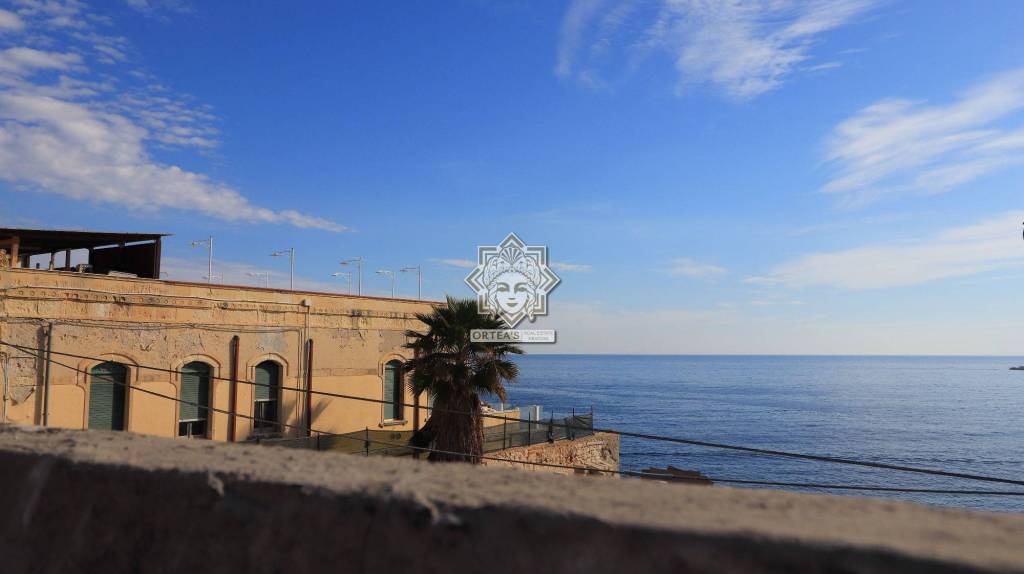 casa indipendente in vendita a Siracusa in zona Borgata