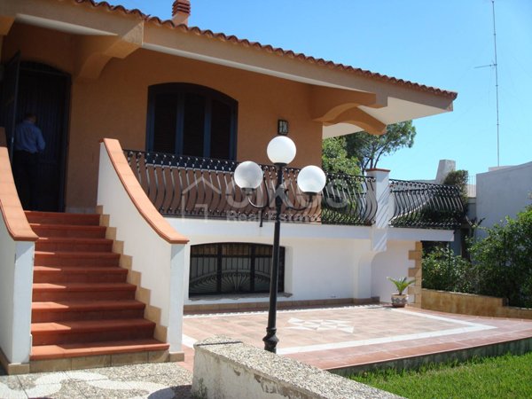 casa indipendente in vendita a Siracusa in zona Fontane Bianche