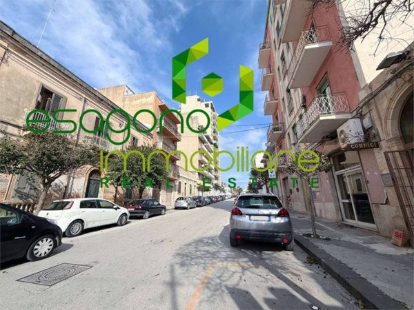 negozio in vendita a Siracusa in zona Centro Città