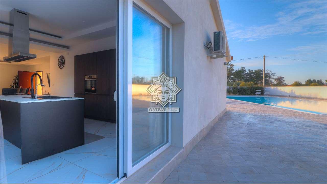 casa indipendente in vendita a Siracusa in zona Ognina