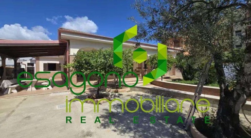 casa indipendente in vendita a Siracusa in zona Scala Greca