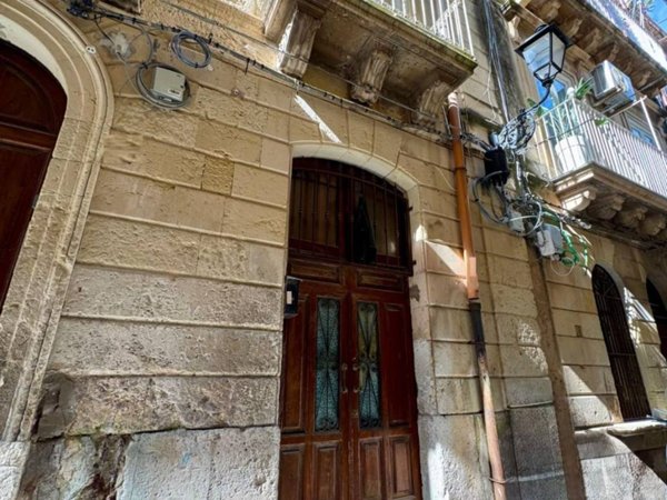 appartamento in vendita a Siracusa in zona Isola Ortigia