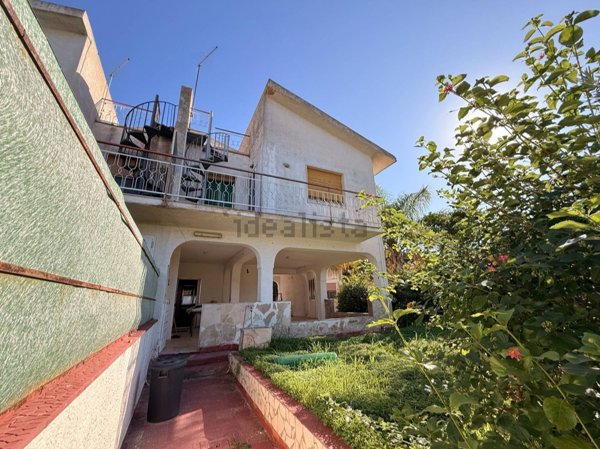 casa indipendente in vendita a Siracusa in zona Isola / Plemmirio