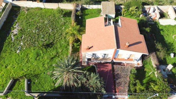 casa indipendente in vendita a Siracusa in zona Isola / Plemmirio