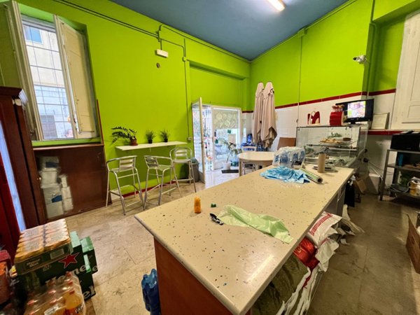 locale commerciale in vendita a Siracusa in zona Centro Città