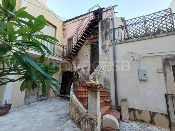 appartamento in vendita a Siracusa in zona Isola Ortigia