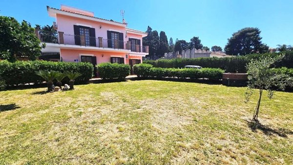 casa indipendente in vendita a Siracusa in zona Isola / Plemmirio