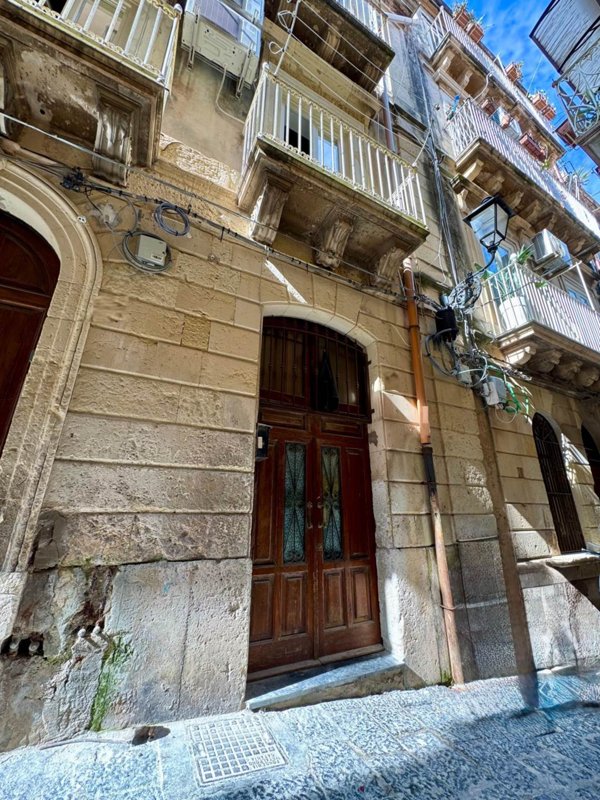 appartamento in vendita a Siracusa in zona Isola Ortigia