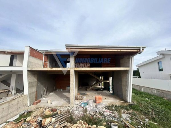 casa indipendente in vendita a Siracusa in zona Epipoli