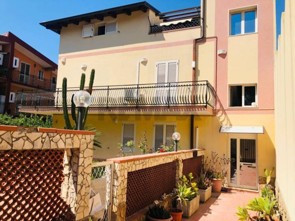 appartamento in vendita a Siracusa in zona Scala Greca