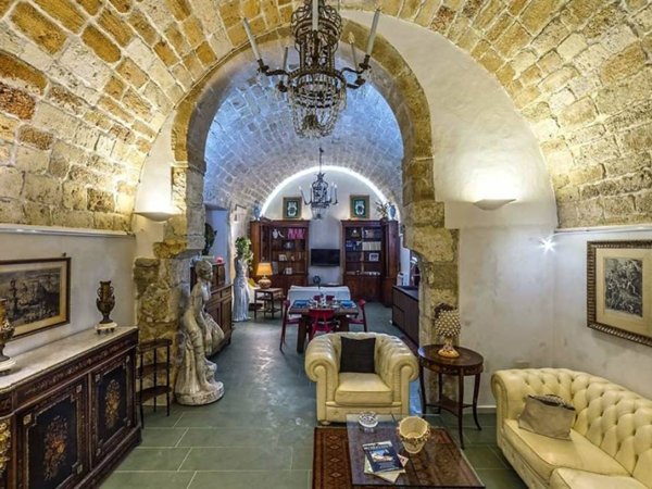 appartamento in vendita a Siracusa in zona Isola Ortigia