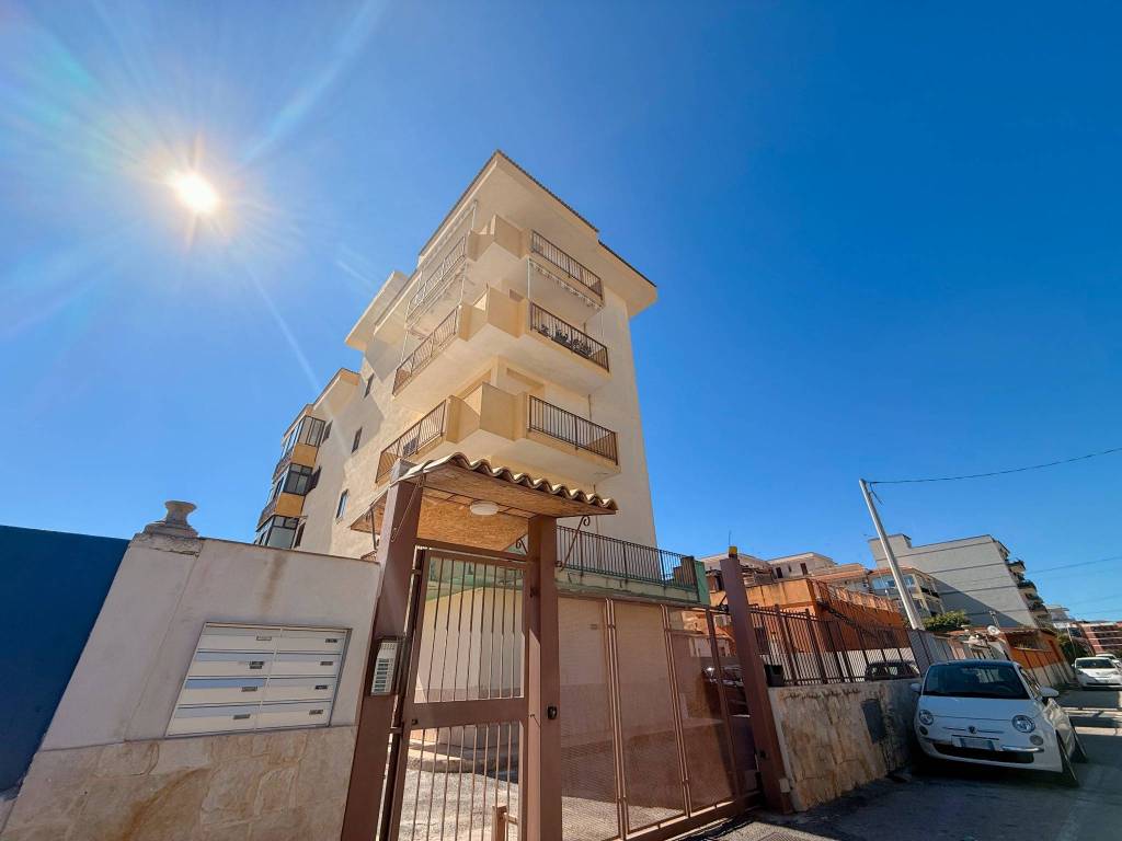 appartamento in vendita a Siracusa in zona Scala Greca