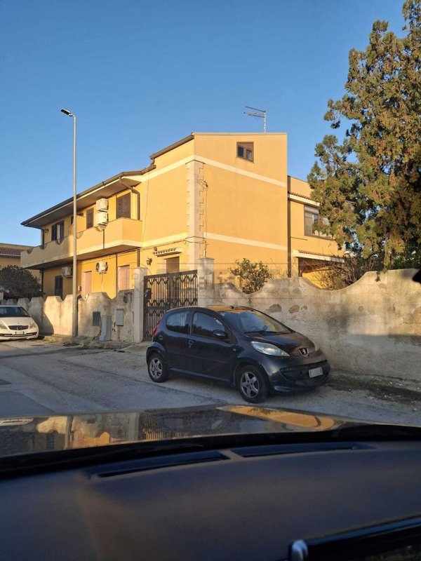 casa indipendente in vendita a Siracusa in zona Belvedere
