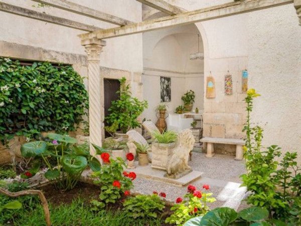 appartamento in vendita a Siracusa in zona Isola Ortigia