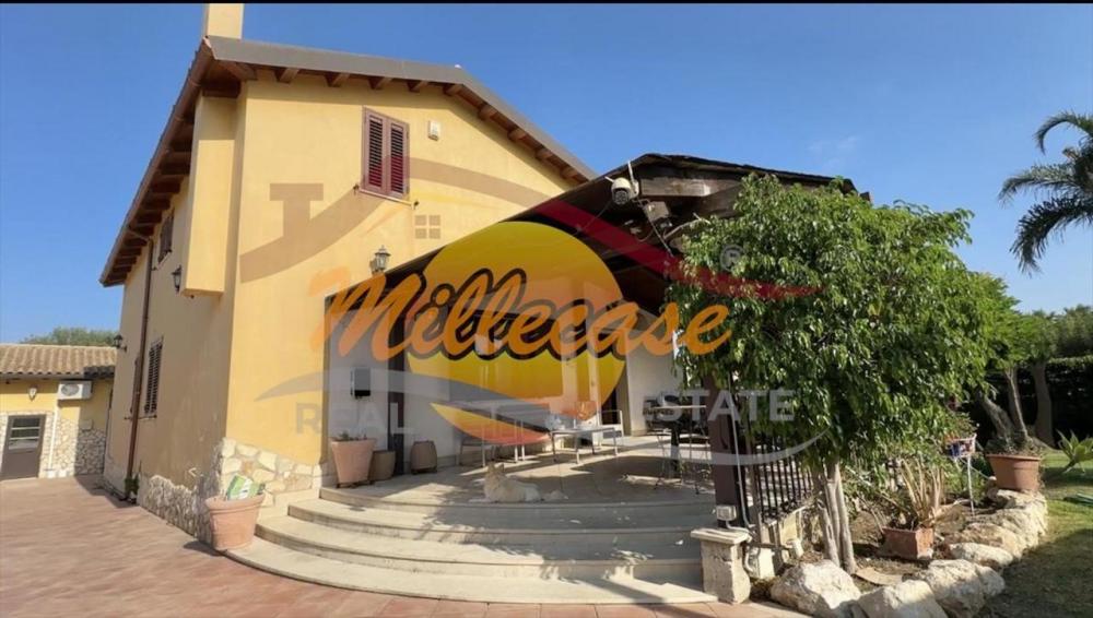 casa indipendente in vendita a Siracusa in zona Belvedere