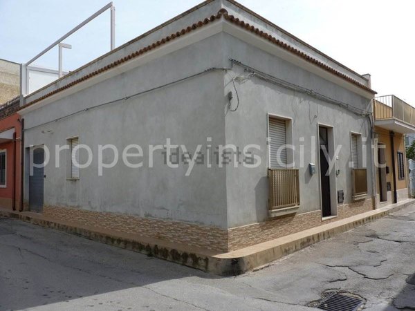 casa indipendente in vendita a Siracusa in zona Cassibile