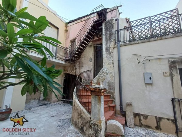 appartamento in vendita a Siracusa in zona Isola Ortigia