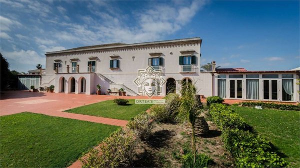 casa indipendente in vendita a Siracusa in zona Isola / Plemmirio